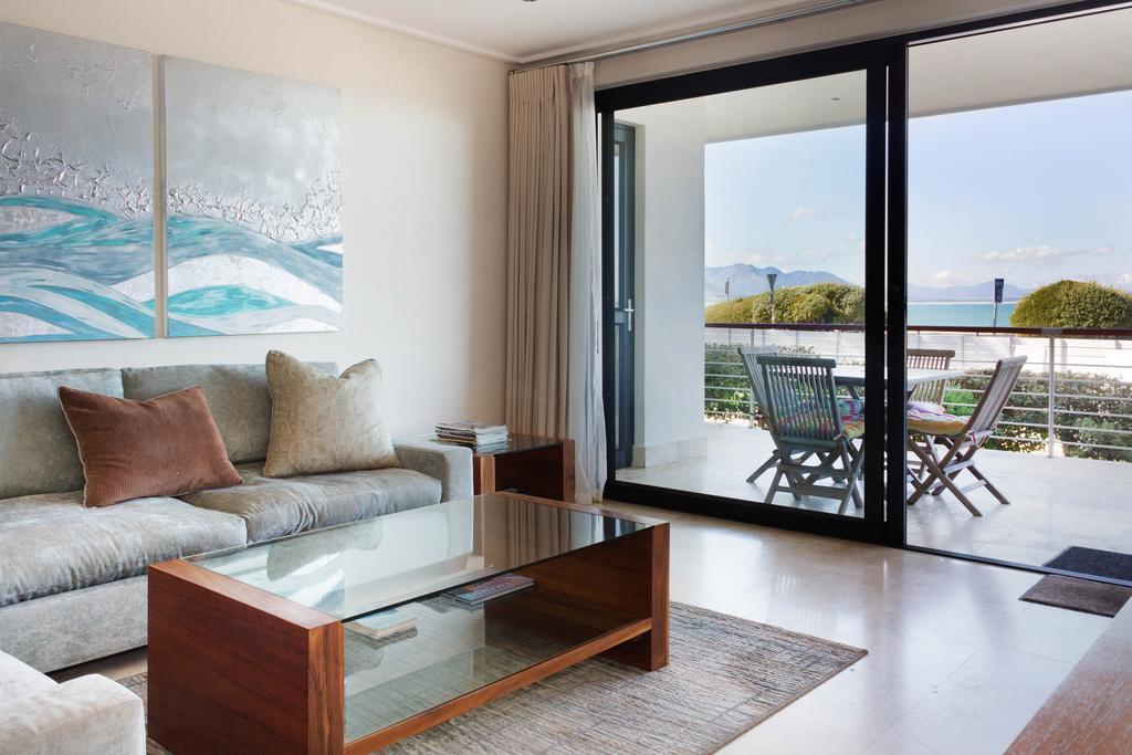 74 On Marine Appartement Hermanus Kamer foto