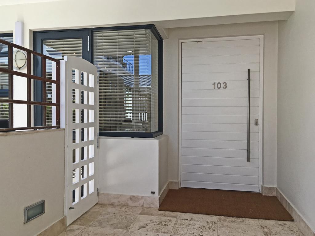 74 On Marine Appartement Hermanus Buitenkant foto