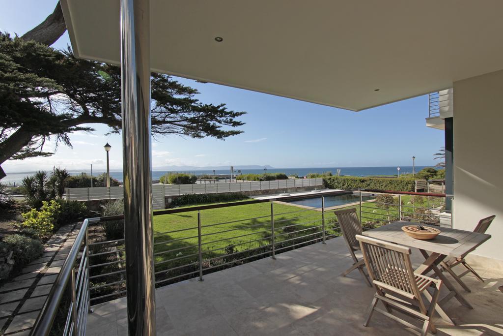 74 On Marine Appartement Hermanus Buitenkant foto